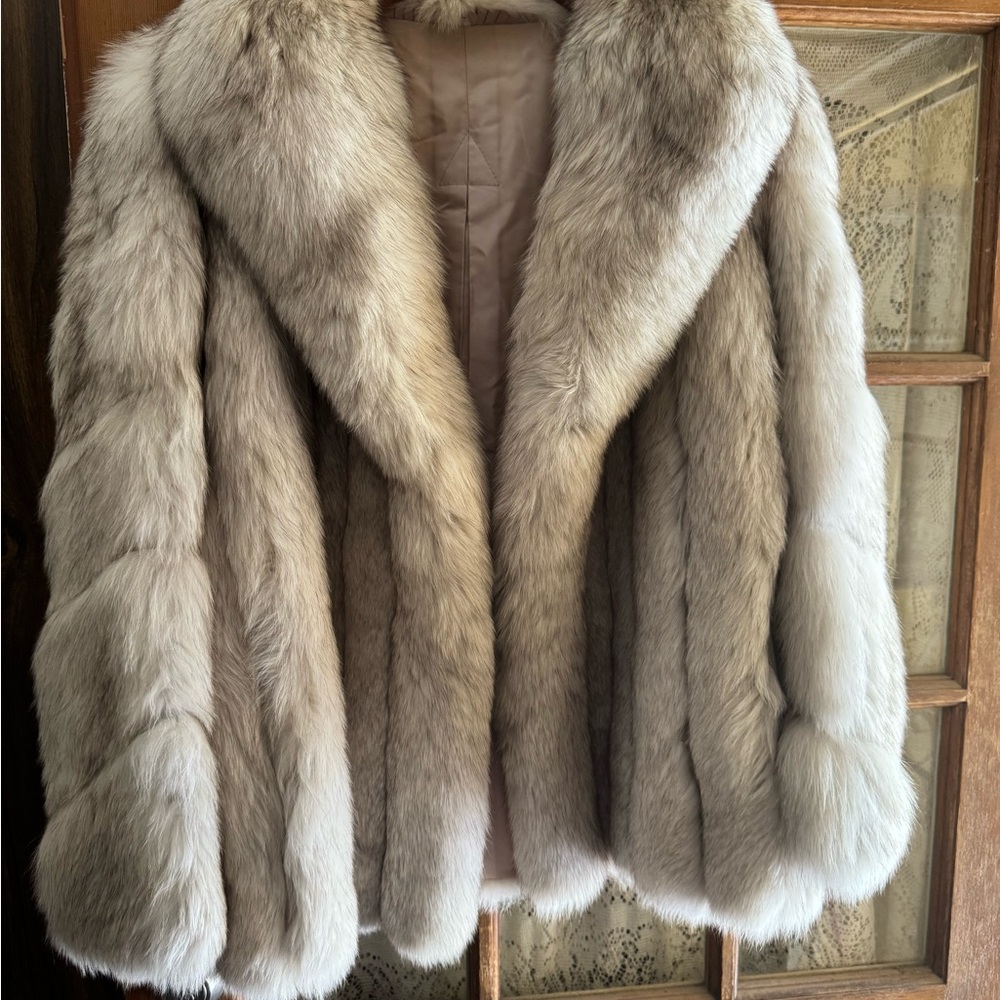 Gray Teddy Jacket with Plush Texture and Wide Lapel